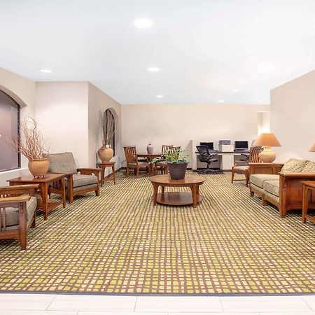 Baymont By Wyndham Roswell Hotel Ngoại thất bức ảnh