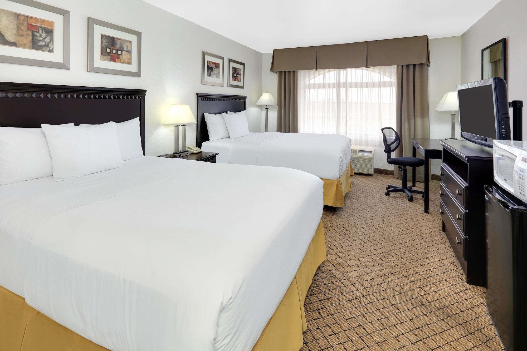 Baymont By Wyndham Roswell Hotel Ngoại thất bức ảnh