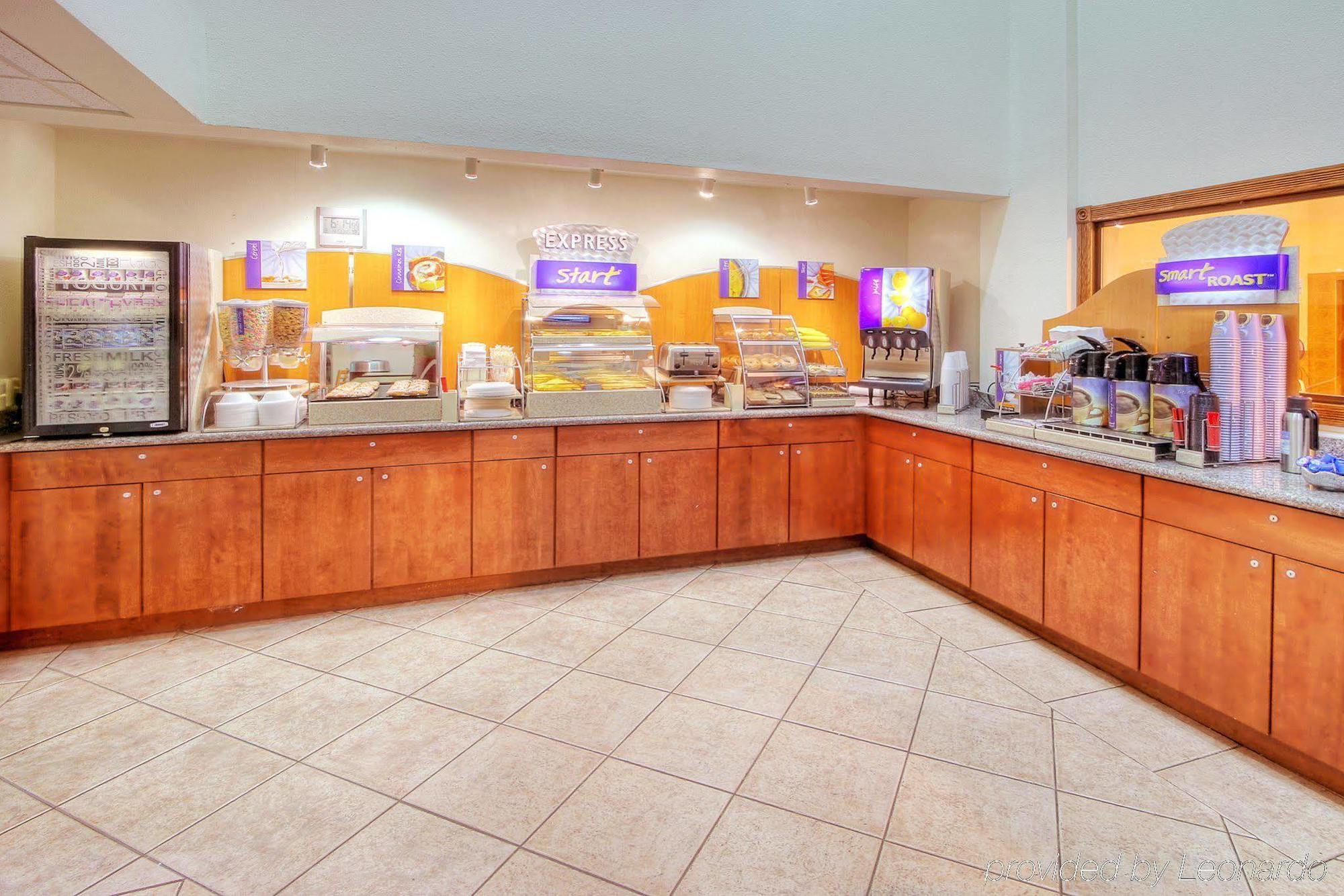 Baymont By Wyndham Roswell Hotel Ngoại thất bức ảnh