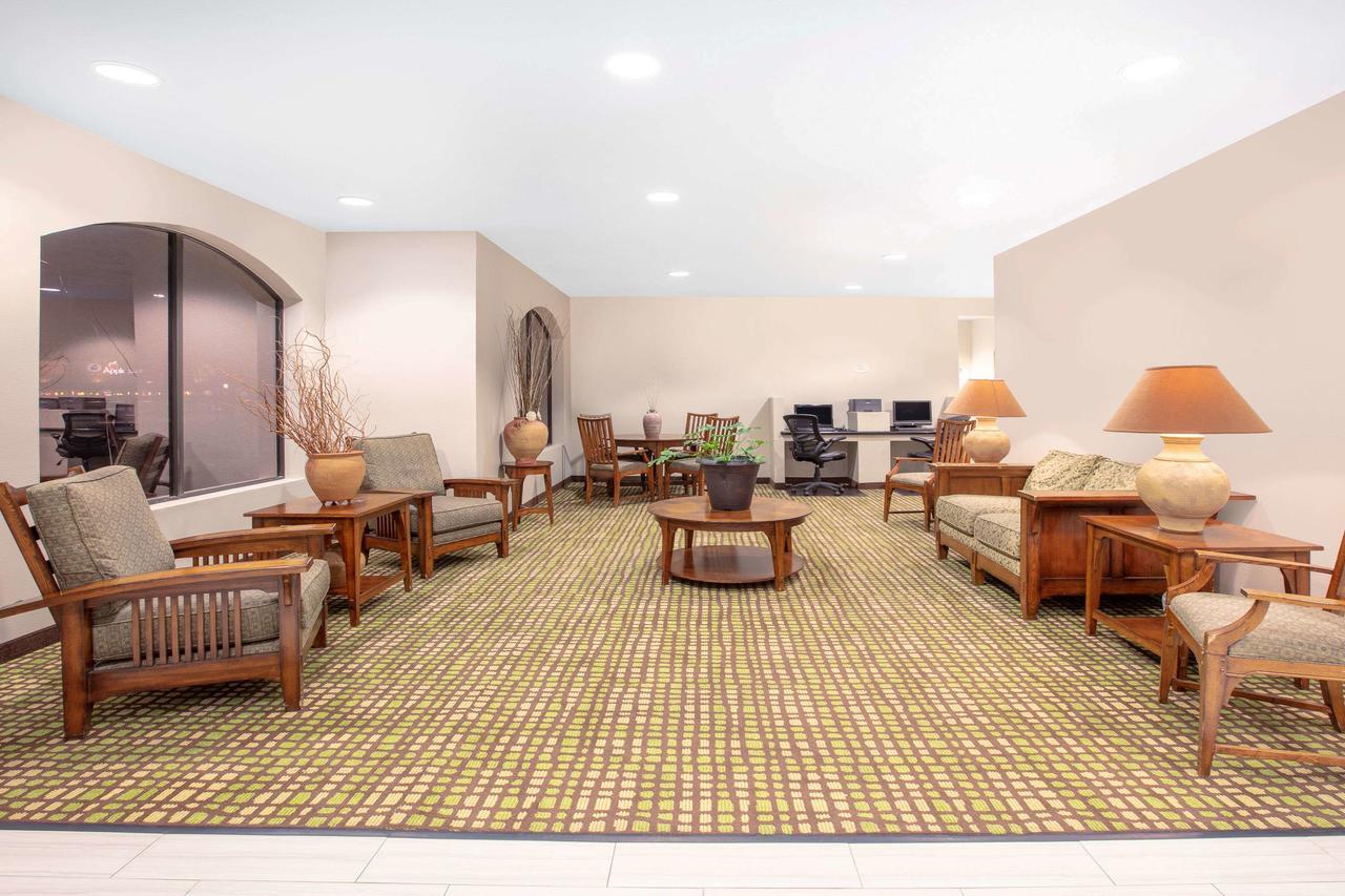 Baymont By Wyndham Roswell Hotel Ngoại thất bức ảnh